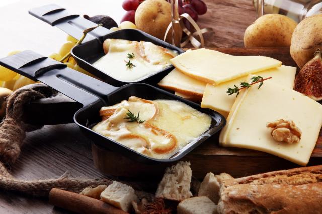 Pourquoi la raclette est déjà de retour sur les tables françaises - Le  Parisien