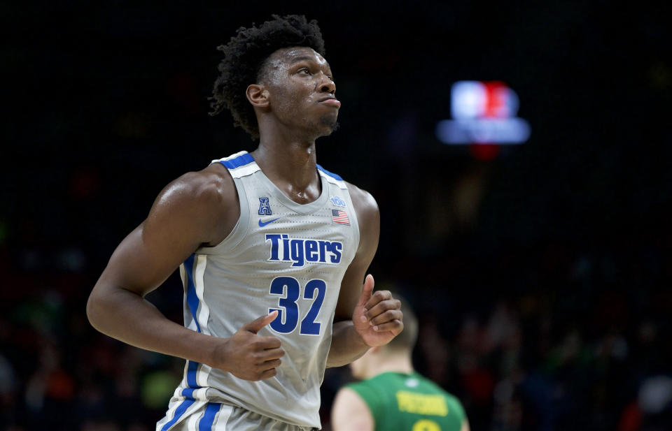 Memphis center James Wiseman runs off the court during the second half of an NCAA college basketball game against Oregon in Portland, Ore., Tuesday, Nov. 12, 2019. Oregon won 82-74. (AP Photo/Craig Mitchelldyer)