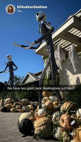 <p>Khloe Kardashian/Snapchat</p> Khloé Kardashian's Halloween decorations