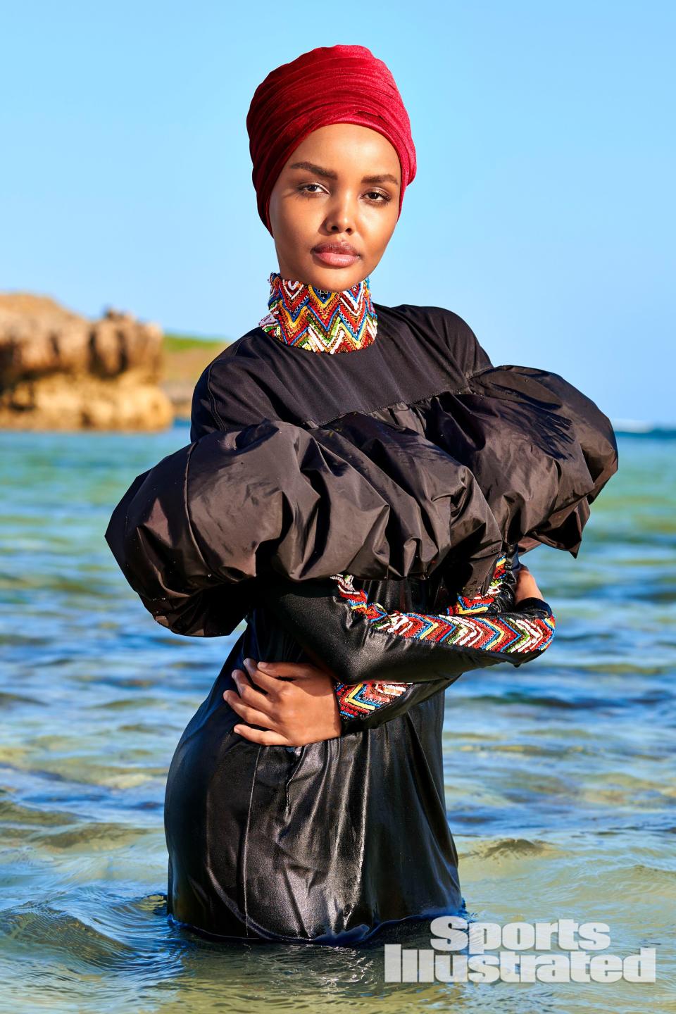 Halima-Aden-sports-illustrated-rookie-first-model-in-hijab