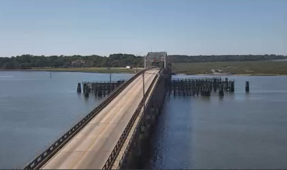 The Woods Memorial Bridge was closed to vehicle traffic around 10 a.m. Thursday morning for mechanical issues, blocking the main flow of traffic between downtown Beaufort and Lady’s Island.