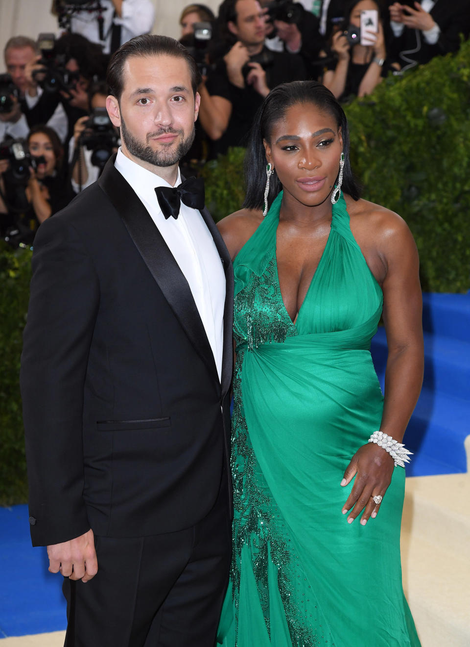 Alexis Ohanian and Serena Williams hit the red carpet. (Photo by Karwai Tang/WireImage)