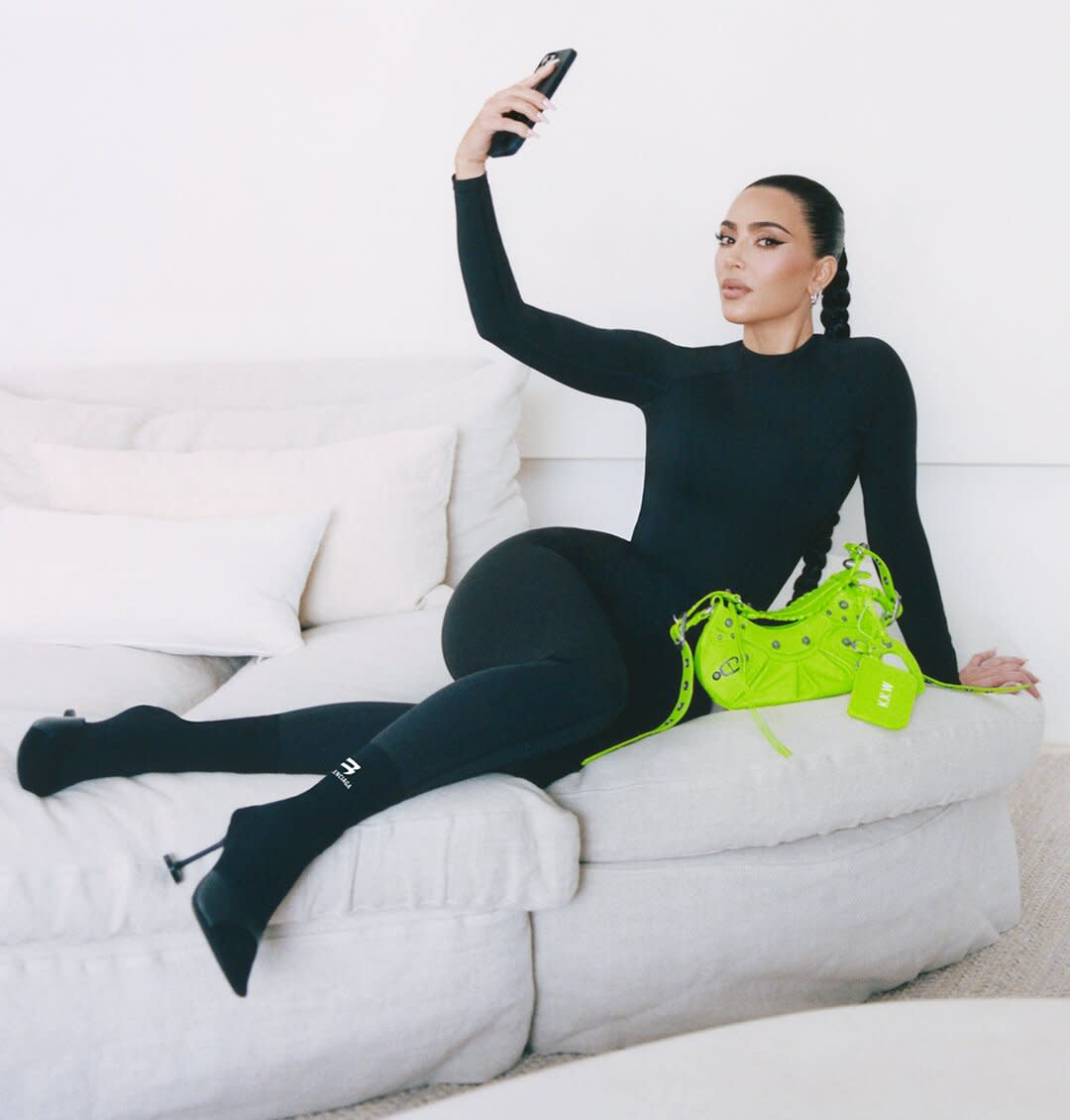 BALENCIAGA CAMPAIGN KIM KARDASHIAN