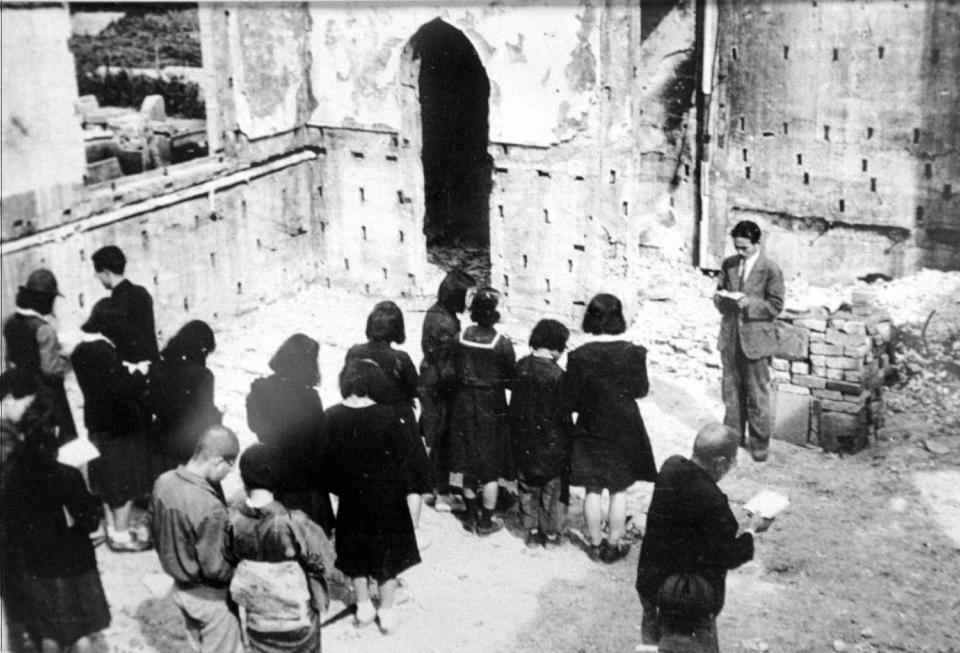 Church services continued in the Nagarekawa Protestant Church in 1945 after the atomic bomb destroyed the church in Hiroshima. 