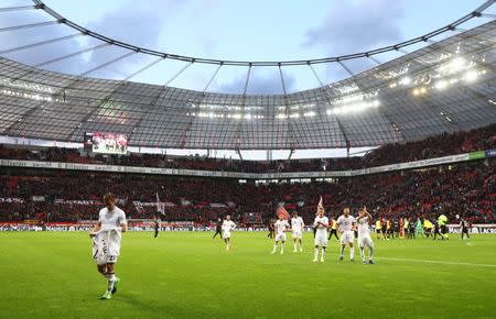 Soccer Football - Bayer Leverkusen vs Bayern Munich - Bundesliga - BayArena, Leverkusen, Germany - 15/4/17 Bayern Munich players walk off the pitch after the match Reuters / Kai Pfaffenbach Livepic