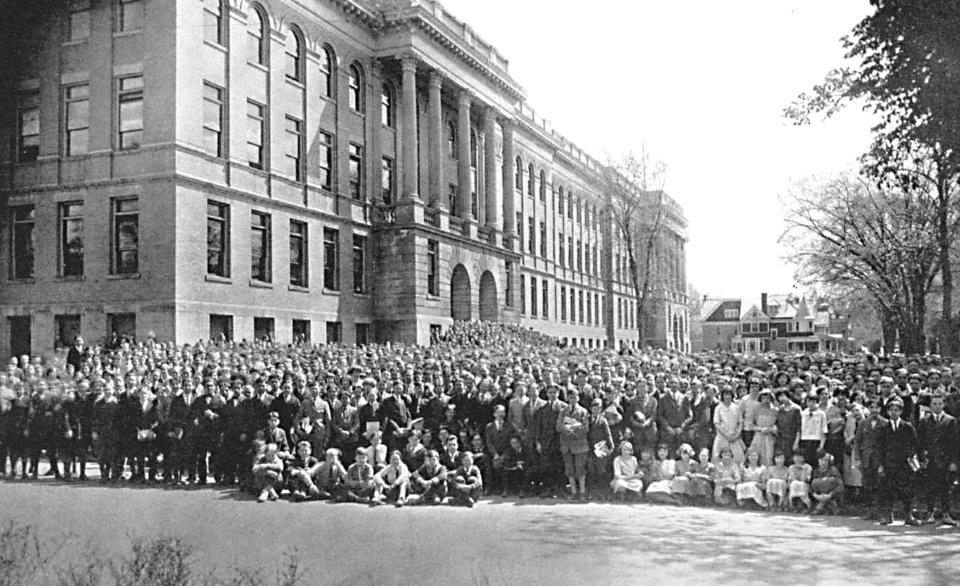 Gone but not forgotten by alumni and others is Utica Free Academy. For nearly 175 years, it was one of the finest high schools in the nation. A list of its graduates includes some of the most prominent men and women in history. It received its charter from the state Regents in 1814 and opened in 1818 as Utica Academy. In 1853, it eliminated tuitions and became Utica “Free” Academy (UFA). In 1896, it moved to Kemble Street and remained there as UFA until 1987 when it was renamed Utica Senior Academy and became the city’s only high school since Proctor and Kennedy were made junior highs. Eventually, it was closed and today the school building is a center for rehabilitation and nursing. This photo was taken in 1924 when students gathered outside the school to have their picture taken for an edition of the school’s Academic Observer.