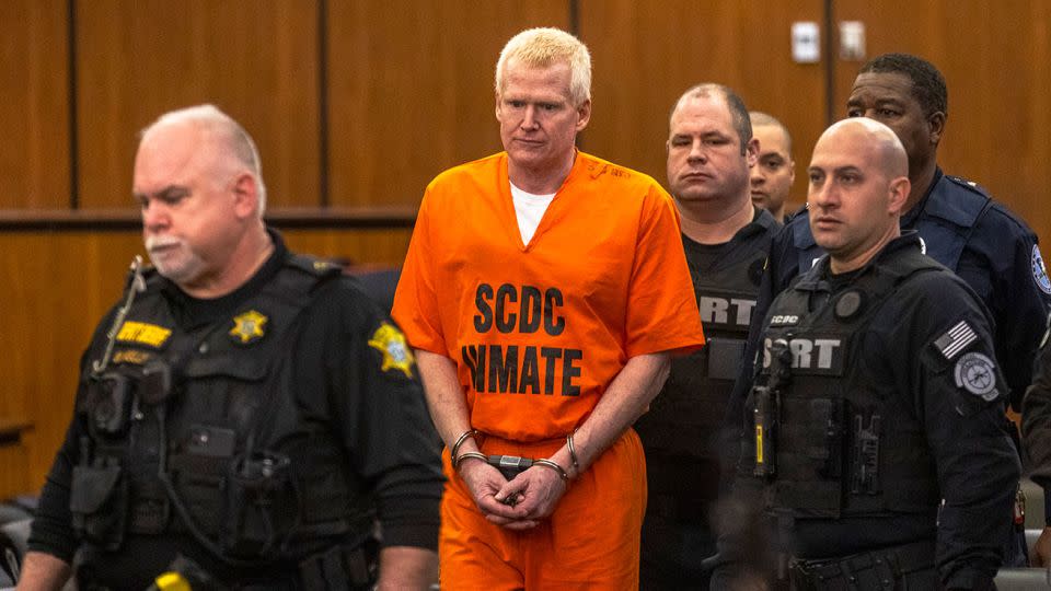 Alex Murdaugh, second from left, is brought out into the courtroom during a jury-tampering hearing at the Richland County Judicial Center, Monday, Jan. 29, 2024, in Columbia, South Carolina. - Andrew J. Whitaker/The Post And Courier/Pool/AP