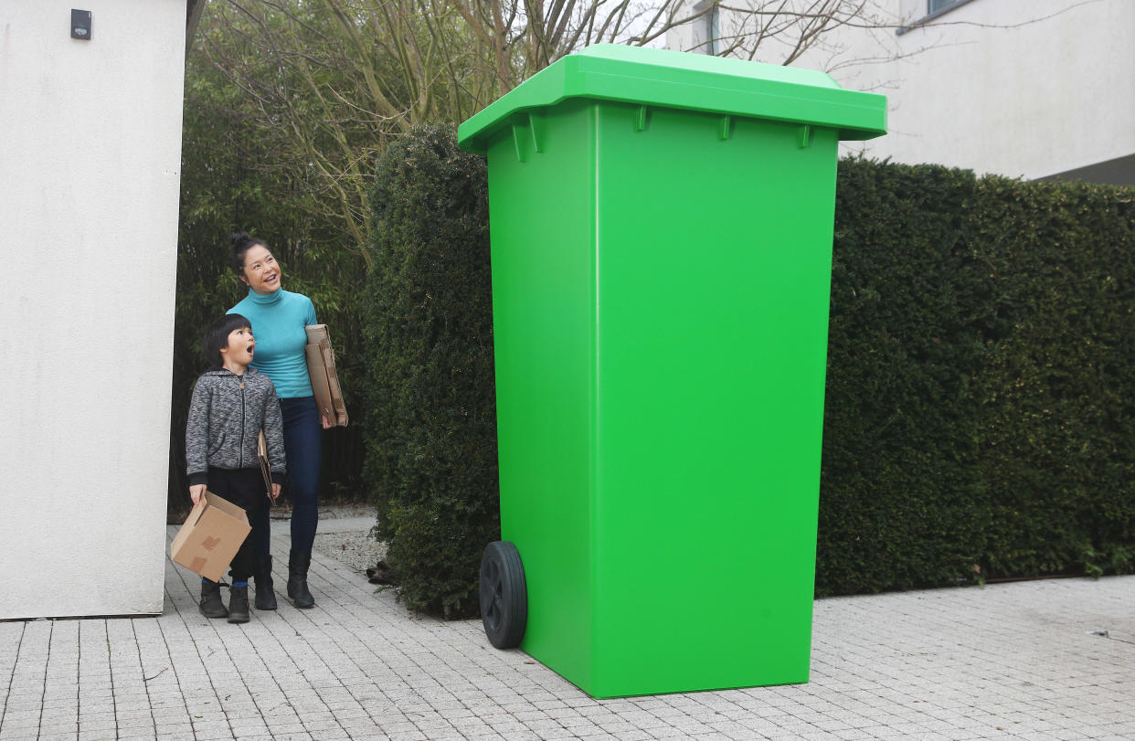 DS Smith have created a larger-than-life recycling bin to demonstrate the scale of changes needed to the UK’s recycling infrastructure 