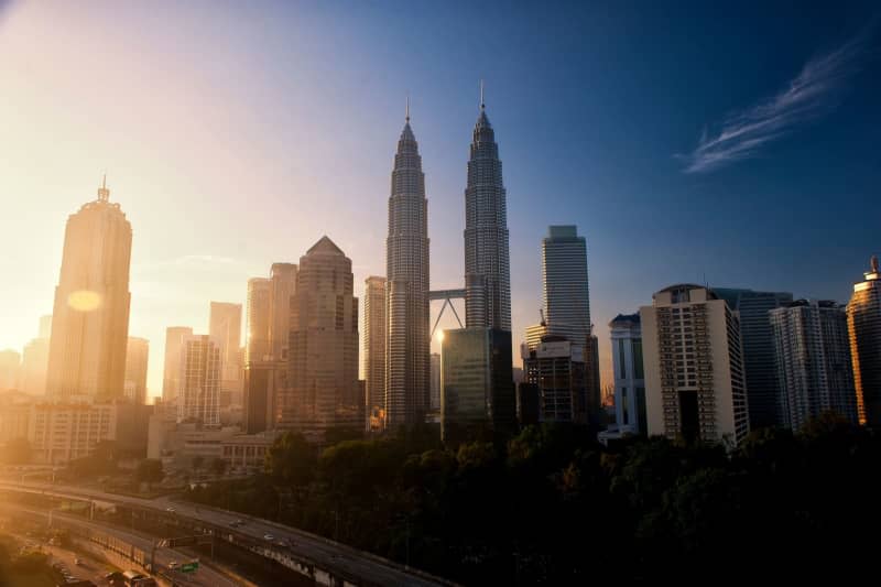 Kuala Lumpur's iconic Petronas Towers. Ikramismail/Tourism Malaysia/dpa