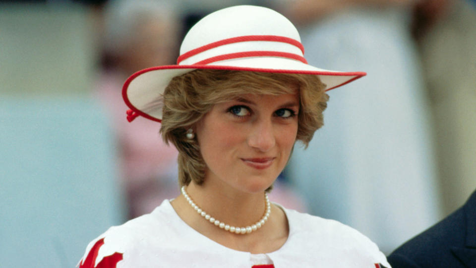 Am 31. August 1997 steht die Welt still: Prinzessin Diana stirbt mit 36 Jahren bei einem tragischen Autounfall. 20 Jahre später ist die Königin der Herzen immer noch unvergessen. Zahlreiche TV-Dokus erinnern an die einst meistfotografierte Frau der Welt. Auch ihre Söhne Prinz William und Prinz Harry melden sich zu Wort.