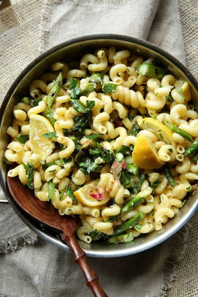 Lemony Asparagus Pasta