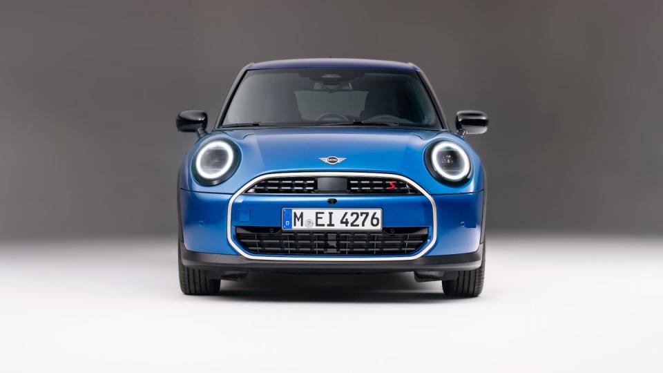 2025 mini cooper 4 door