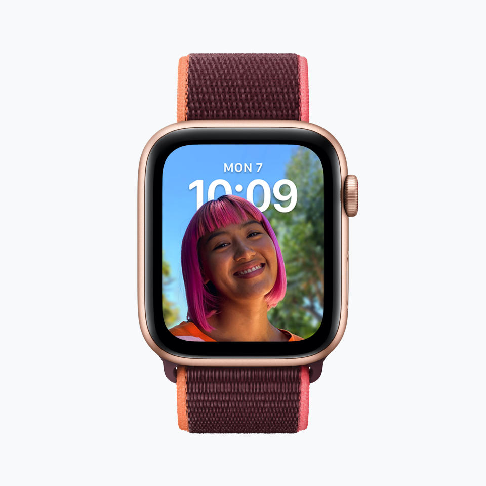 <p>Apple watchOS 8</p> 