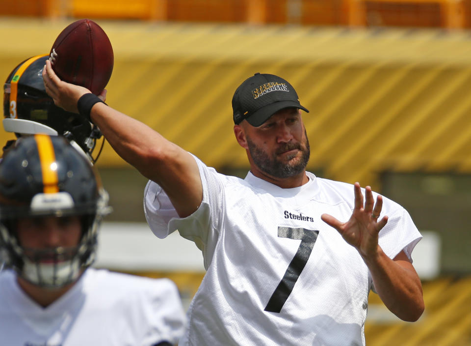 Ben Roethlisberger looks for a better finish to this season. (Photo by Justin K. Aller/Getty Images)