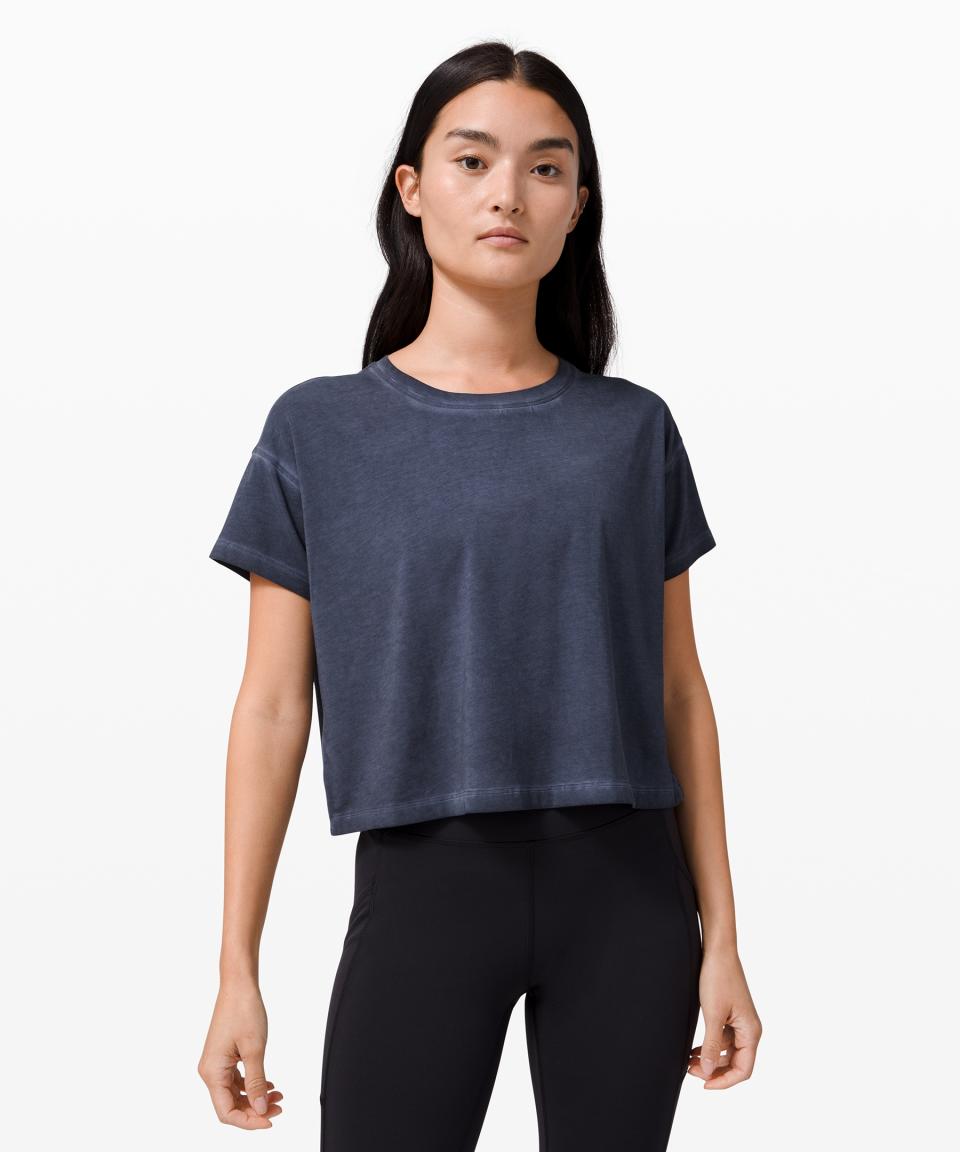 Cates Tee. Image via Lululemon.