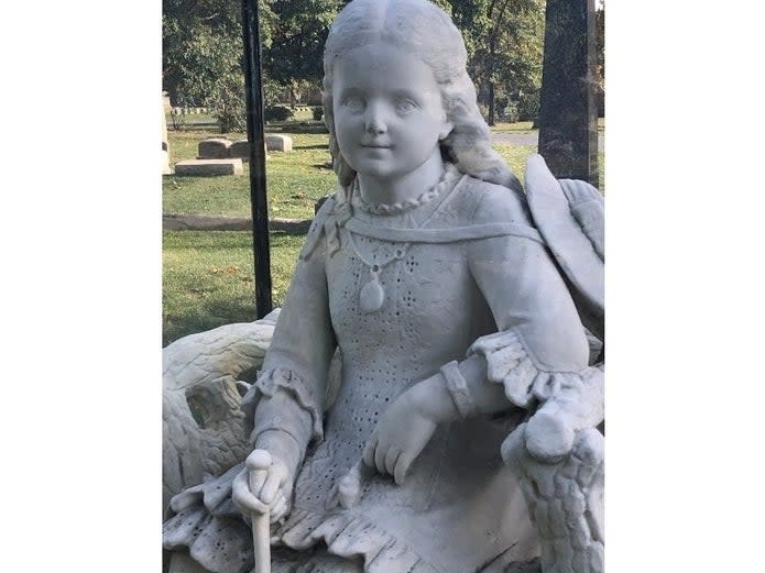 The statue at the grave of Inez Clarke. (Eric DeGrechie, Patch staff