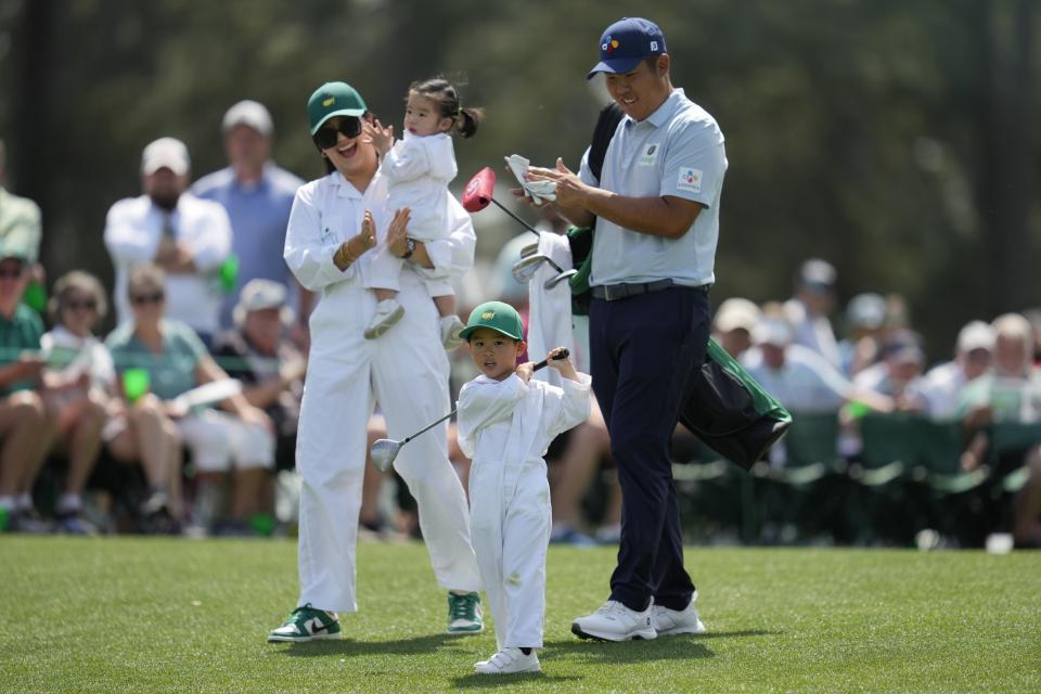 Fowler wins the Par 3 Contest in his return to the Masters after a 3