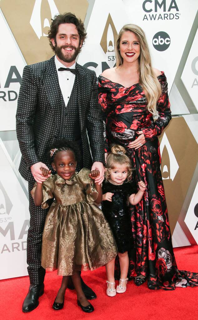 Thomas Rhett, Lauren Akins, Willa Gray Akins, Ada James Akins, 2019 CMA Awards, Couples