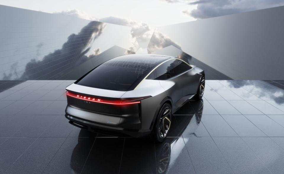 <p>As an evolution of the 2017 IMx concept, the IMs is fully automated and electric. A 115.0-kWh battery and two motors provide all-wheel drive, 483 horsepower, 590 lb-ft of torque, and a theoretical 380 miles of range.</p>