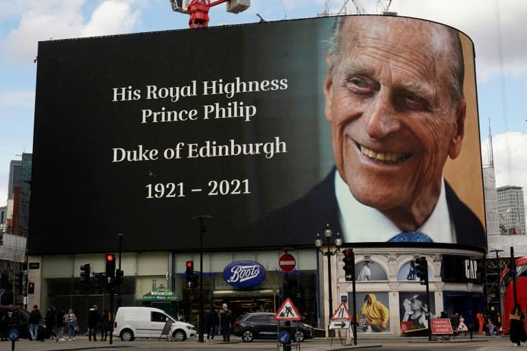 Hommage au prince Philip à Piccadilly Circus, à Londres, le 9 avril 2021 - Niklas HALLE'N © 2019 AFP