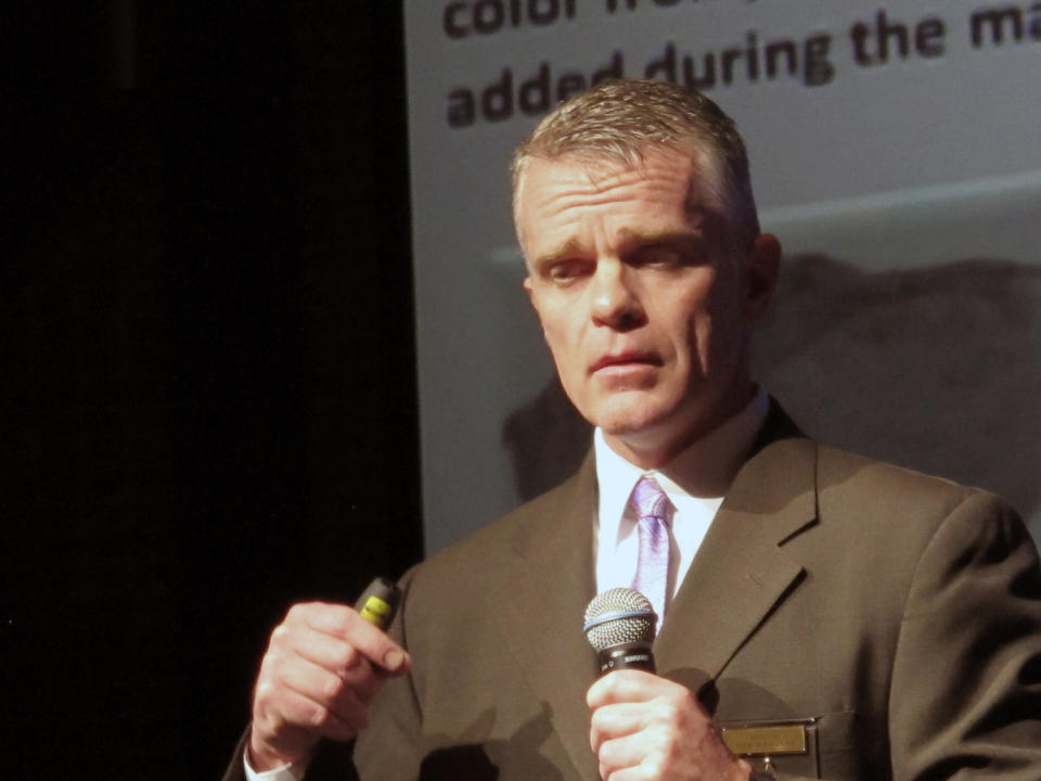 In this Feb. 13, 2014 photo, Anoka County Sheriff's Detective Dan Douglas talks about the dangers of heroin during a community forum at Eagle Brook Church in Spring Lake Park, Minn. He told about 250 people gathered that law enforcement has been working on arresting heroin dealers, but members of the community must also be educated and do their part to stop addiction before it starts. (AP Photo/Amy Forliti)