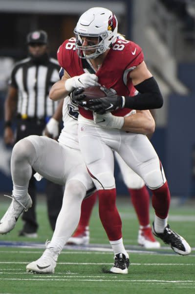 Tight end Zach Ertz and the Arizona Cardinals will host the Cincinnati Bengals at 4:05 p.m. EDT Sunday in Glendale, Ariz. File Photo by Ian Halperin/UPI