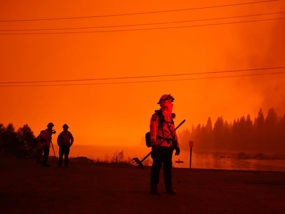 creek fire california shaver lake firefighter