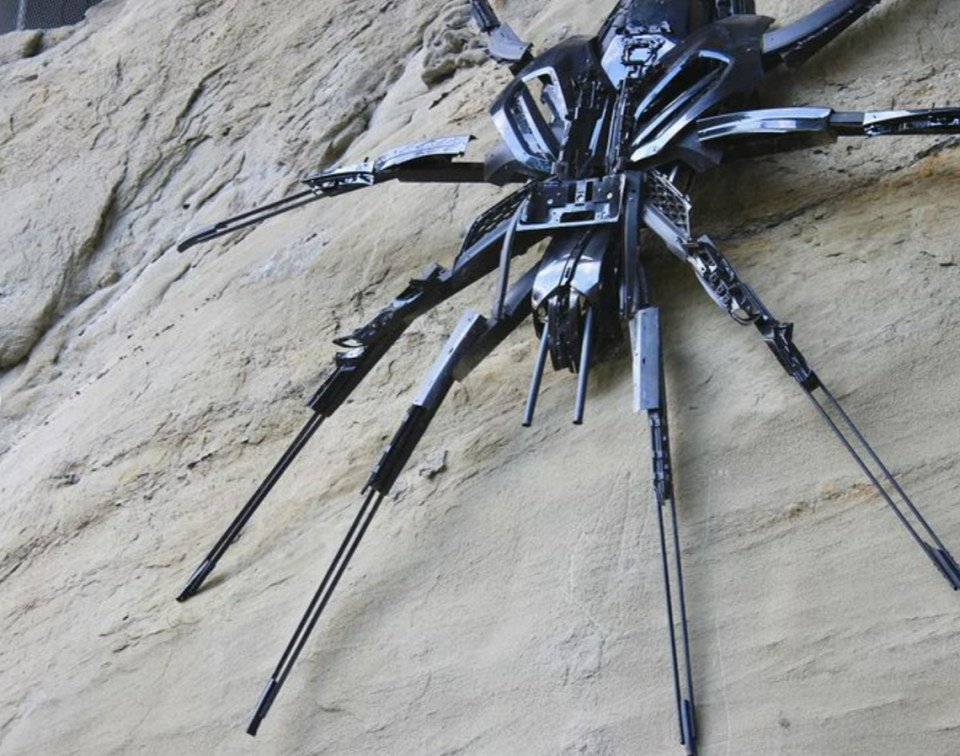 The spider sculpture as seen from below.