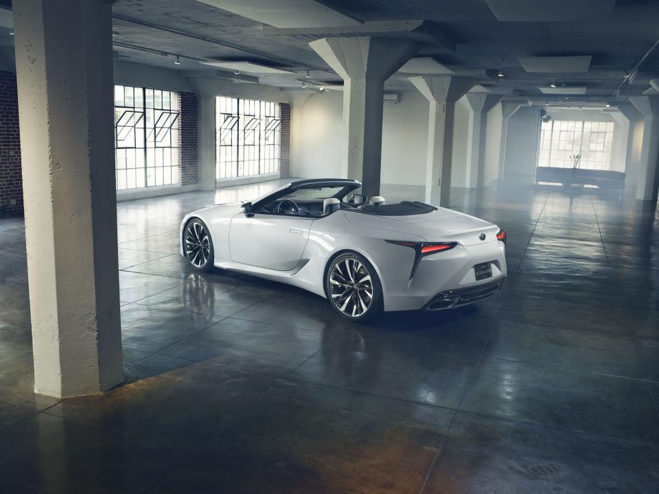 Lexus LC Convertible Concept