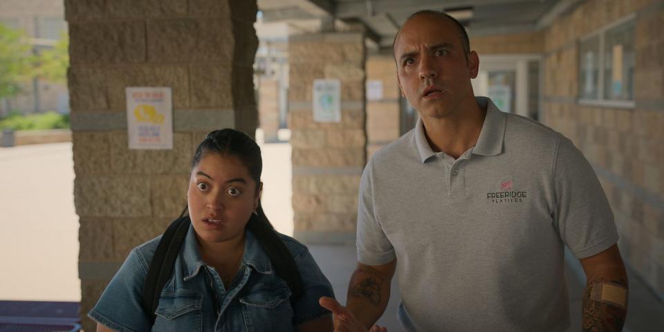 freeridge l to r keyla monterroso mejia as gloria, jeanpaul san pedro as javier in episode 106 of freeridge cr courtesy of netflix © 2022