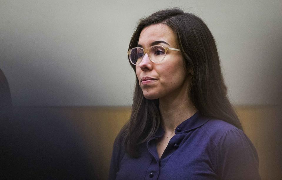 Jodi Arias looks toward the jury entering the courtroom during the sentencing phase retrial in Phoenix March 3, 2015. A jury in Arizona deciding whether convicted murderer Jodi Arias should be put to death for killing her ex-boyfriend in 2008 has reached a verdict on its sixth day of deliberations, court officials said on Thursday. Picture taken March 3, 2015. (REUTERS/Tom Tingle/Pool)
