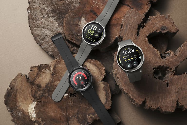 El Galaxy Watch5 Pro tiene una caja de titanio de 45mm, y una esfera de 1,4 pulgadas protegida por cristal de zafiro; incluye además una batería de larga duración