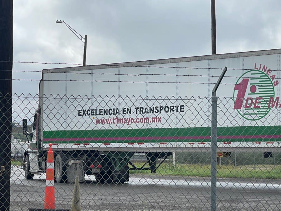 A commercial truck crossing from Piedras Negras, Mexico, on Wednesday, Oct. 11, 2023, passes through without requiring an inspection from Texas DPS officials in Eagle Pass, Texas. (Sandra Sanchez/Border Report)