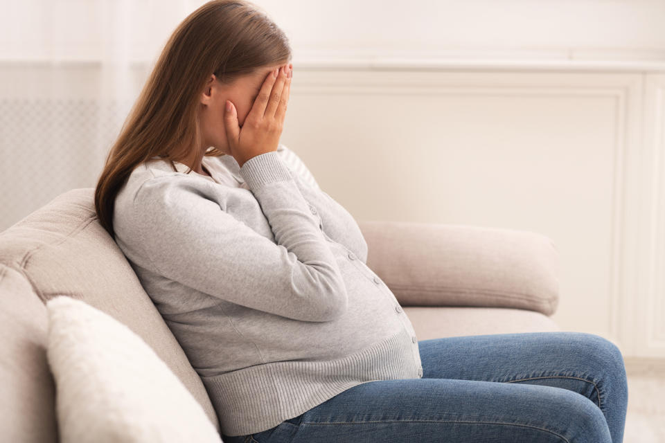 Las mujeres que alquilan su vientre por necesidad ven violados sus derechos humanos/Getty Images.