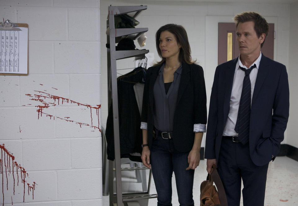 Jeannane Goossen and Kevin Bacon in "The Following"