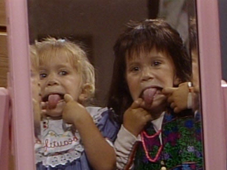 mary kate and ashley olsen on full house