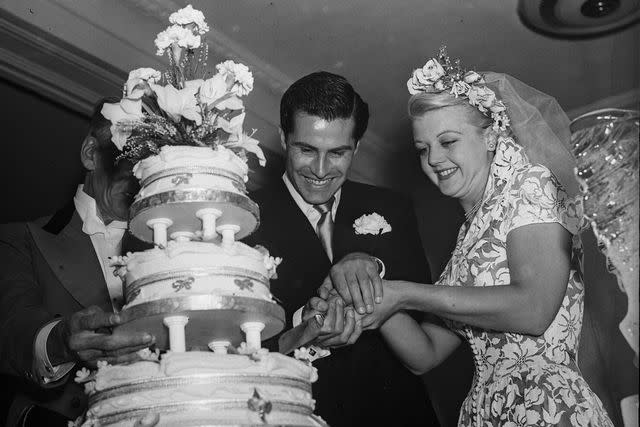 <p>Walter Bellamy/Express/Getty</p> Angela Lansbury marries Peter Shaw