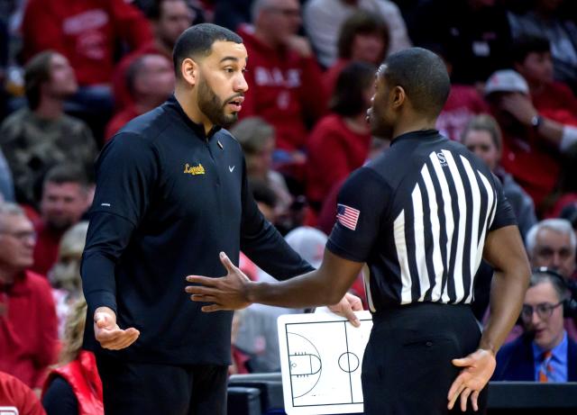 Bradley basketball holds off Loyola Chicago for first-round NIT victory