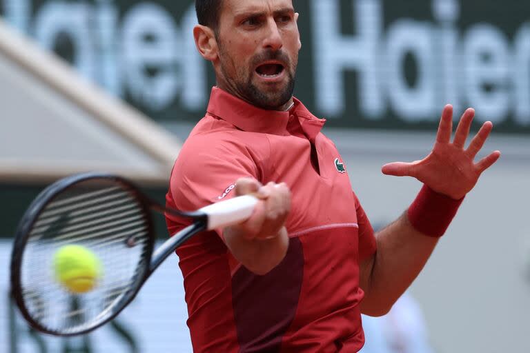 La derecha de Novak Djokovic ante Cerúndolo en el Philippe-Chatrier 