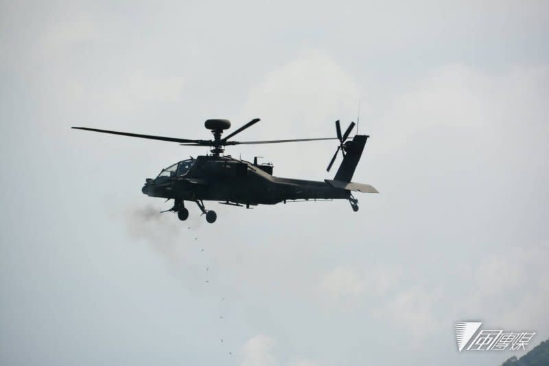 20160825-SMG0045-006-漢光演習在屏東三軍聯訓基地，阿帕契直升機。（吳明杰攝）.jpg