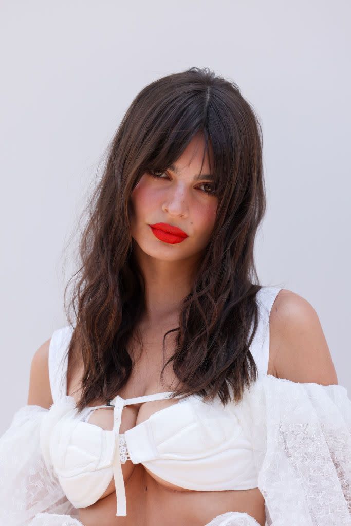 emrata ballerina vibes versailles, france june 26 emily ratajkowski attends the le chouchou jacquemus fashion show at chateau de versailles on june 26, 2023 in versailles, france photo by pierre suuwireimage