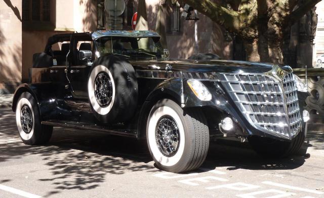 Biggest Vehicles in the World (Ever)-Sheik Hamad Bin Hamdan Al Nahyan's Jeep Wrangler Giant Spider