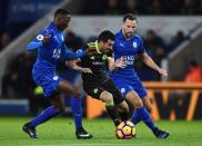 <p>Pedro gets between Leicester duo Danny Drinkwater and Wilfred Ndidi</p>