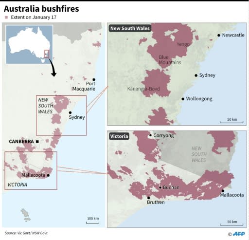 Maps showing the extent of bushfires in Australia's Victoria and New South Wales states on January 17