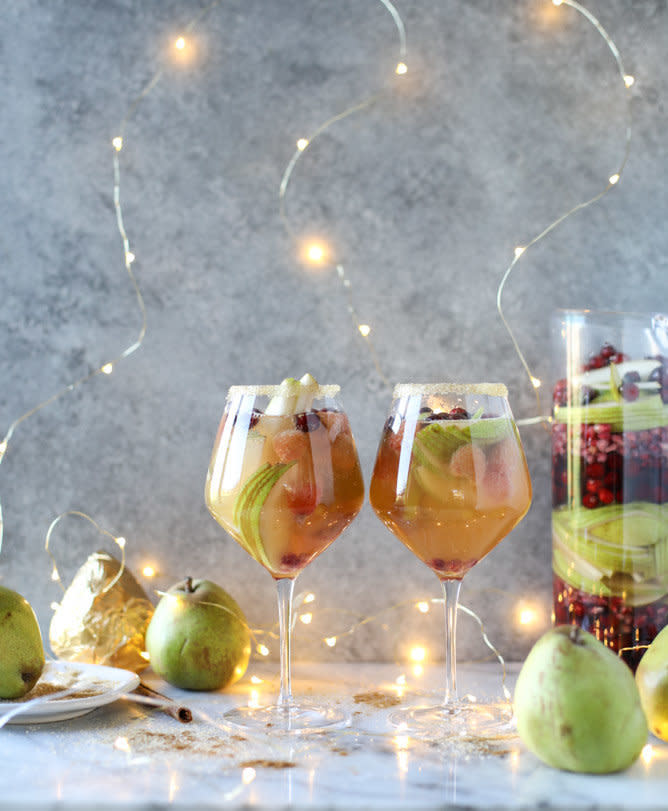 <strong>Get the <a href="https://www.howsweeteats.com/2016/12/pear-sangria-video/" target="_blank">Pear Sangria</a> recipe from How Sweet Eats</strong>