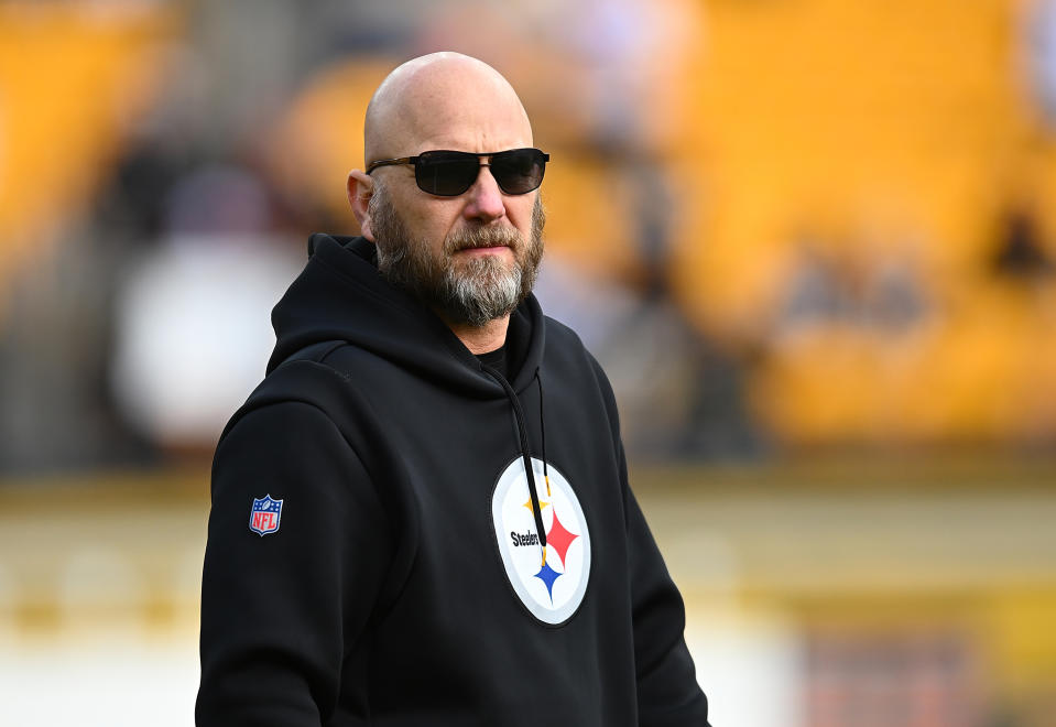 El coordinador ofensivo, Matt Canada, no ha hecho caminar a la ofensiva de los Pittsburgh Steelers desde que asumió el puesto, en 2021. (Foto: Joe Sargent/Getty Images).