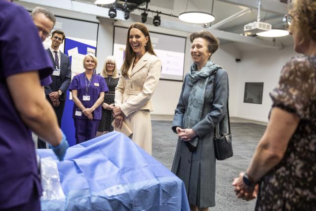 The royals watched a demonstration of a mock emergency caesarian operation by Dr Katie Cornthwaite. (Photo by Richard Pohle - WPA Pool/Getty Images)