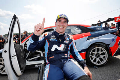 Robert Wickens (CNW Group/Hyundai Auto Canada Corp.)