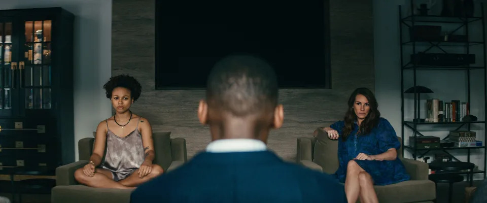 Myha’la as Ruth and Julia Roberts as Amanda sit opposite G.H., played by Mahershala Ali. Ruth, G.H.'s daughter, has a tempestuous relationship with Amanda in "Leave The World Behind," an apocalyptic thriller.