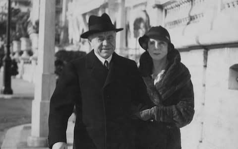 Beaverbrook with Lady Diana Cooper in 1935 - Credit: Hulton Archive